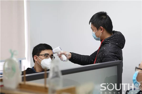 ̫������tyc4633